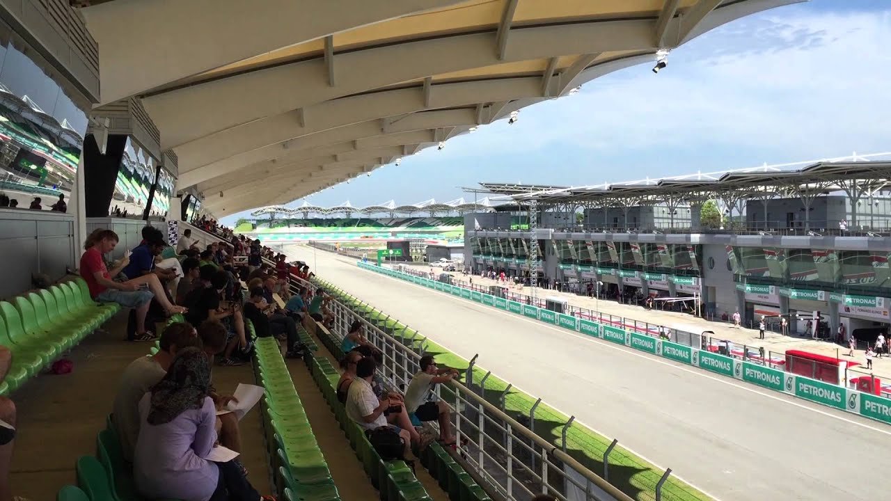 메인 그랜드스탠드 상단